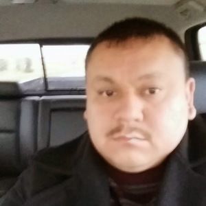 Meet your Posher, Robert